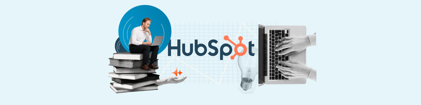 Een man zit op een stapel boeken met een laptop, naast het HubSpot-logo.
